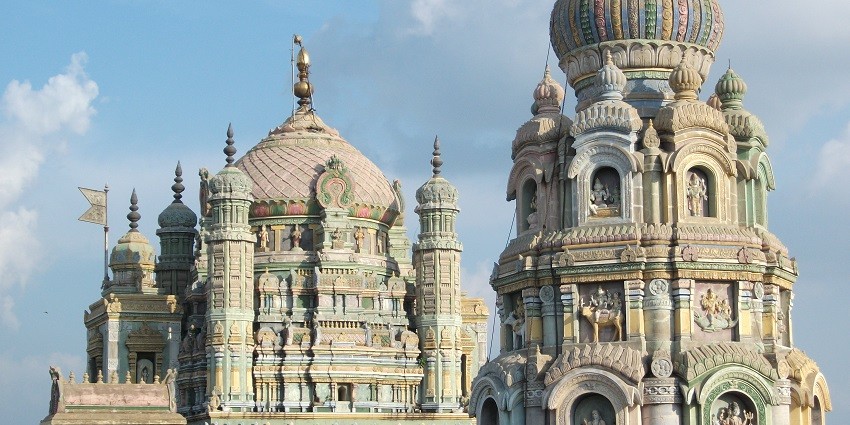 Witness the intricate carvings and design of the scared Khandiba Temple, Maharashtra.