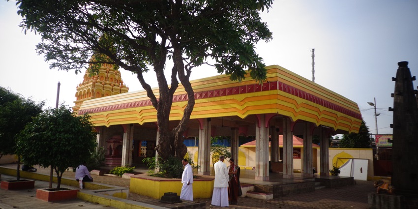 An image of Khandoba Temple atop the hill, one of the amazing paths for hiking in Pune