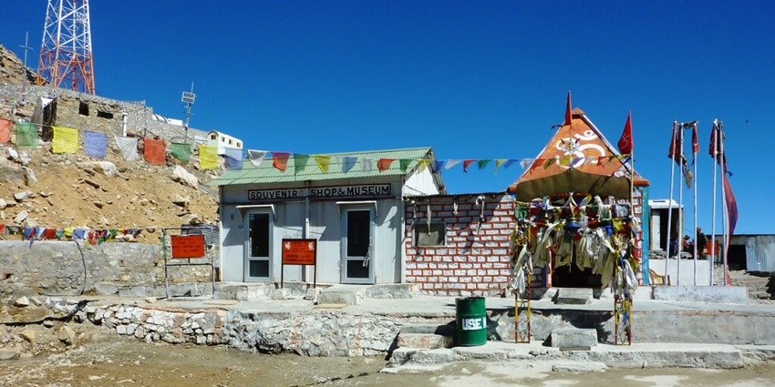 Khardung La Pass is the gateway to Shyok and Nubra and is the highest motorable pass