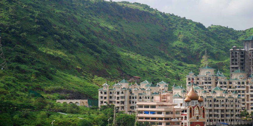 The Kharghar Hills is one of the most amazing places to visit in Mumbai within 50 km
