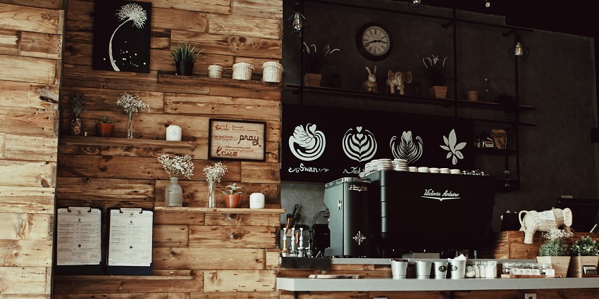 An inside view of the famous Kiki’s Cafe & Deli featuring vintage aethetics and more.