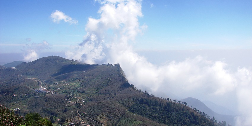 A picture of Kodaikanal, which is one of the best hill stations near Hosur.