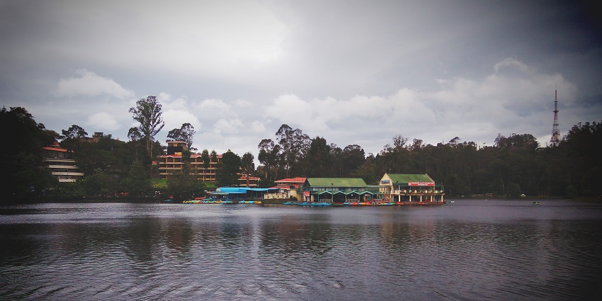 Places to visit near Kodaikanal feature star-shaped lakes offering boating and scenic views.