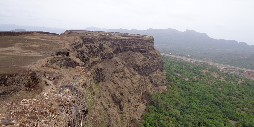 A hill fort in Maharashtra, India, known for stunning views and historic allure.