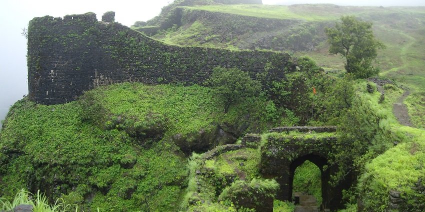 Korigad Fort lets you explore a moderate trek, ancient ruins and stunning landscape.