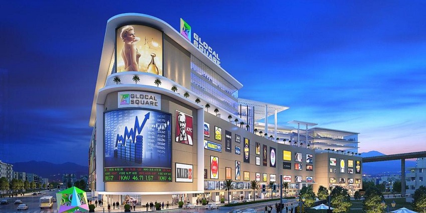 Exterior view of Korum Mall , featuring modern architecture, one of the best places near Funland Water Park