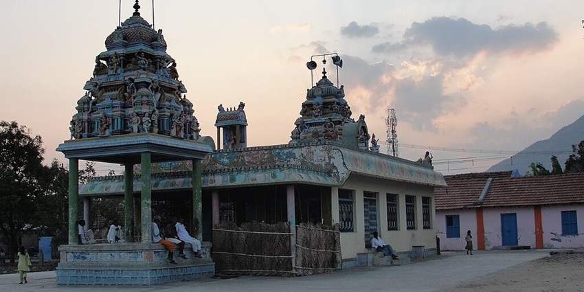 A view of Kottai Mariamman Temple, reflecting the local culture in the attractions near Palani