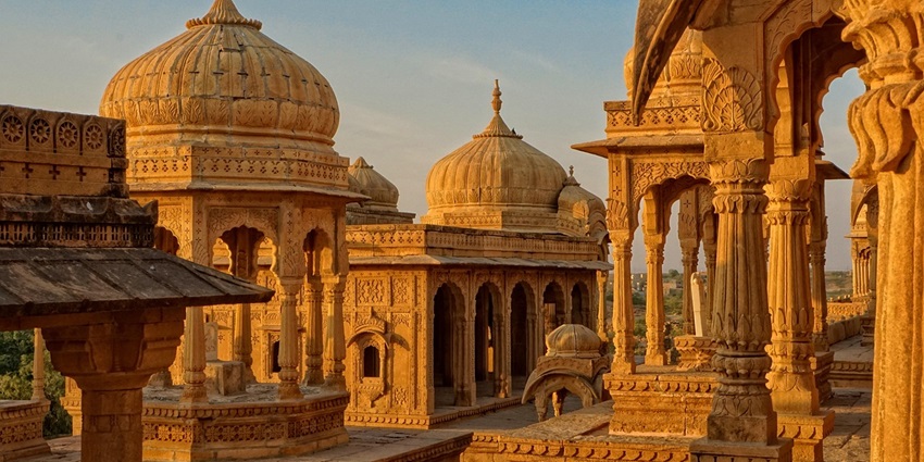 Attractive temple structure showing the structure of holy Kotturpuram Vishnu Temple in Chennai.