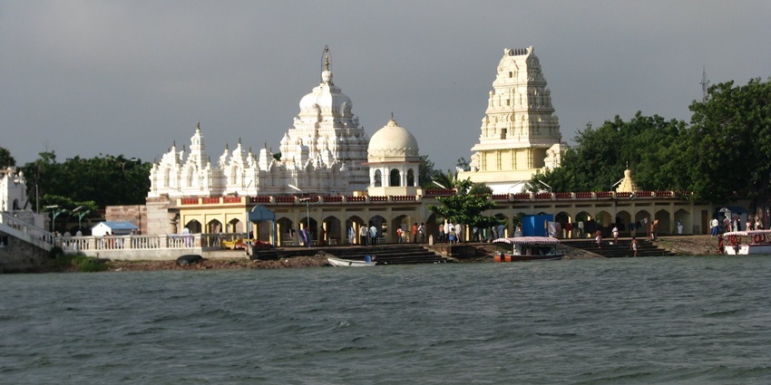 Image of Kudala Sangama is renowned for the confluence of the two rivers