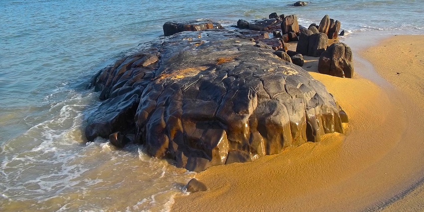 Scenic view of Kudle Beach with the beautiful landscape.