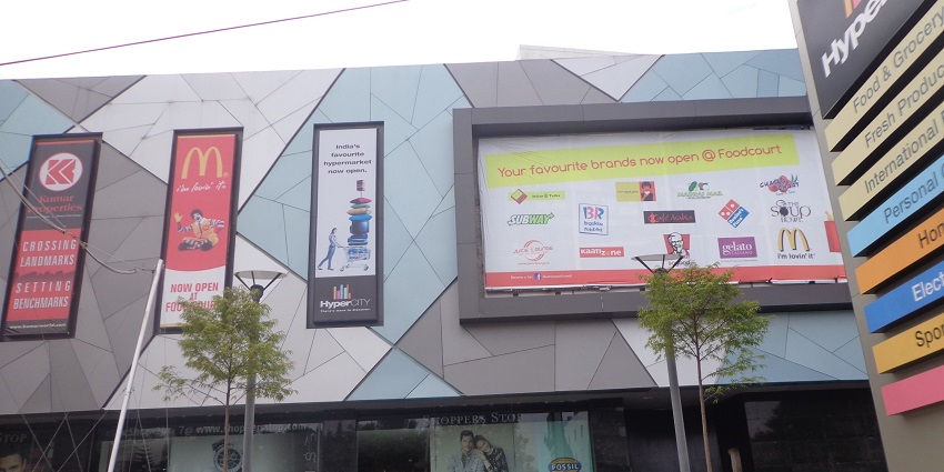 One-stop location for branded wedding shopping location