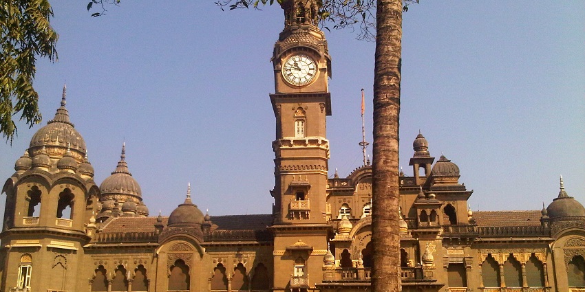 Kumar Palace, one of the best tourist places in Kurls showcasing architectural heritage.