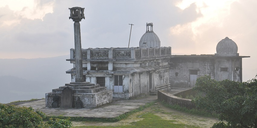 A glimpse of the Kundadri Temple, one of the famous places to visit in Davangere.