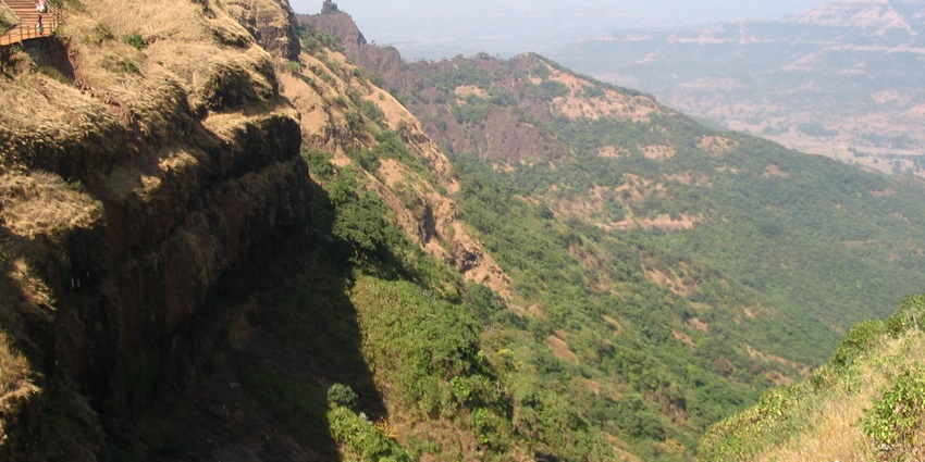 The valleys in Pune are Thrilling destinations for river rafting and nature exploration.