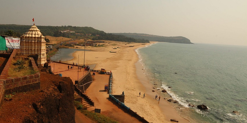 A glimpse of Kunkeshwar Beach - one of the mesmerizing places to visit in Devgad.