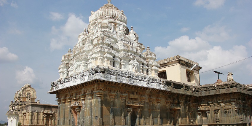 One of the places to visit in Kolar is this temple is just a short distance from Mulbagal town.