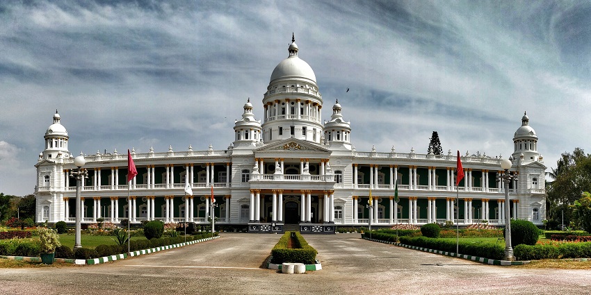 This is the Lalitha Mahal Palace, built by the erstwhile Maharaja and an iconic place to Visit in Mysore for Couples.
