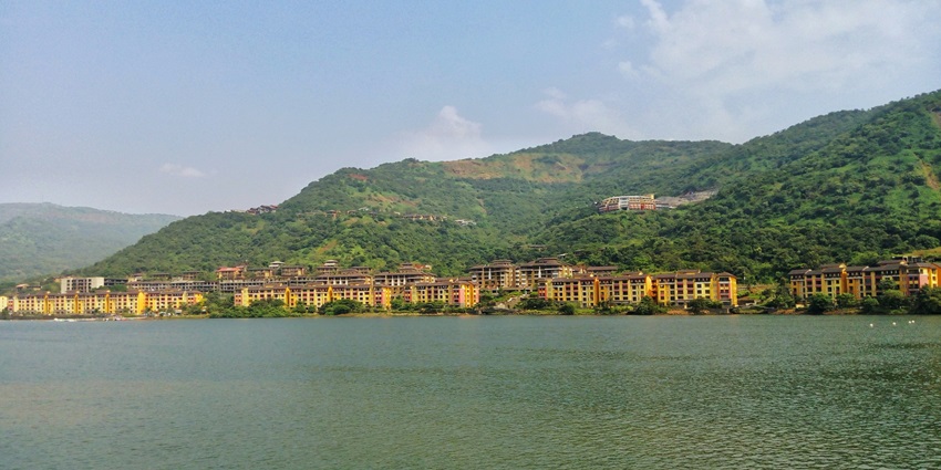 Lush green forest and foothills of places to visit near Mumbai in May for every traveller.