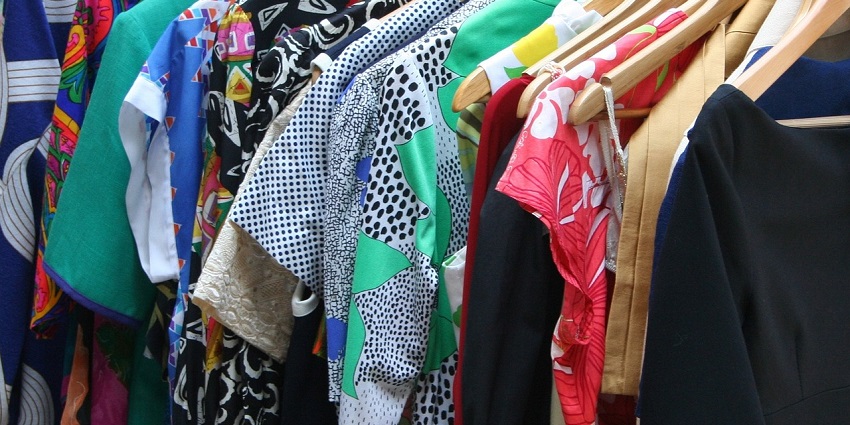 Locals and visitors, both enjoy shopping in Pune at Laxmi Road for a variety of clothes.