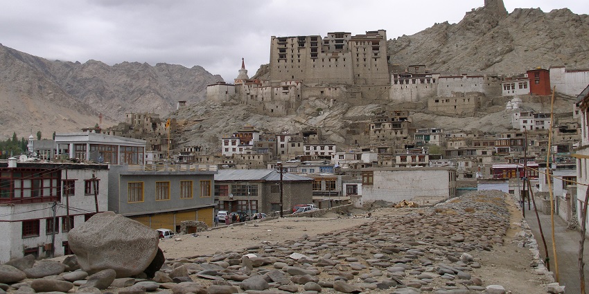 Leh Palace is one of the best attractions to explore near the historic Zorawar Fort.