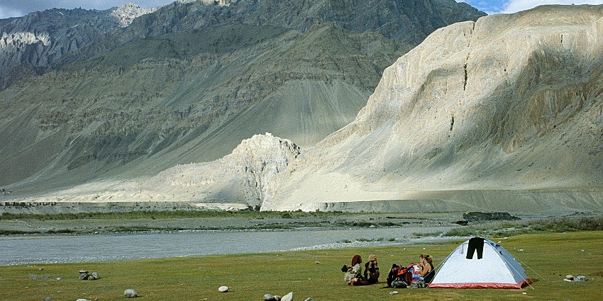 Camps overlooking the crystal clear water of the Zanskar River.