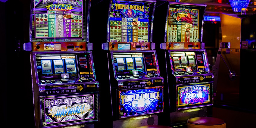 A thrilling casino night in Lily pool is a must experience to have