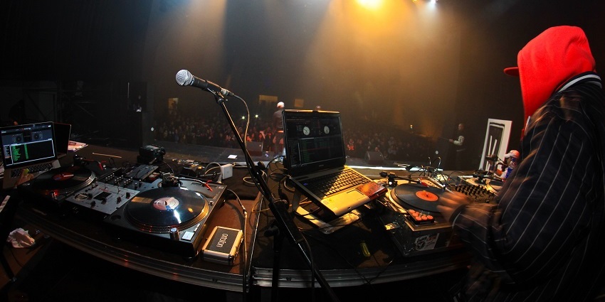 The rave party in Mangalore offers creative cocktails and a vibrant atmosphere.