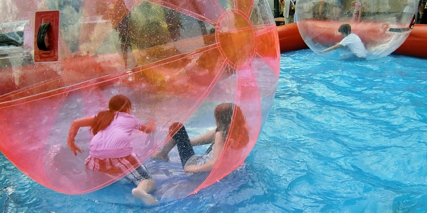 Image of kids playing in water park Bhiwani is located in Haryana, 124 kilometres from Delhi