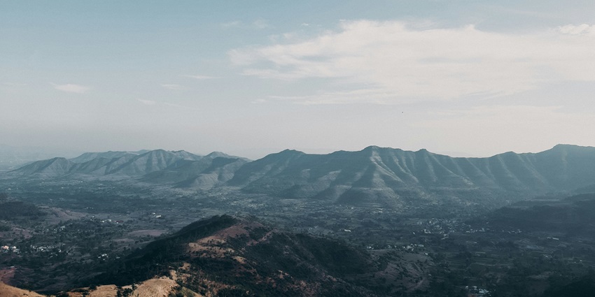 Enjoy the breathtaking views from the Sahyadri Mountains on your trip to the Nandra.