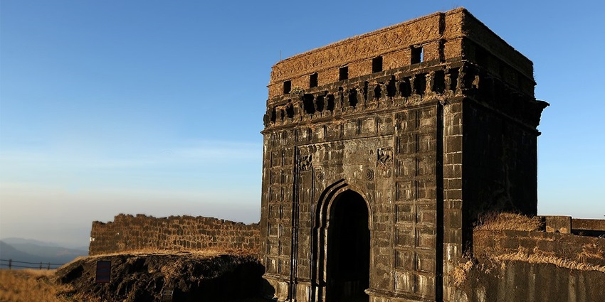 Sankshi Fort, the historical site in Raigad with scenic surroundings