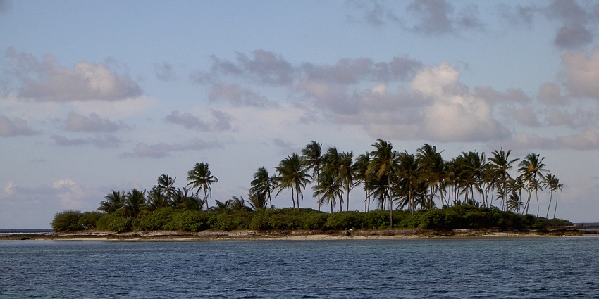Beautiful view of Kadmat Island in Lakshadweep, showcasing its stunning coastline.