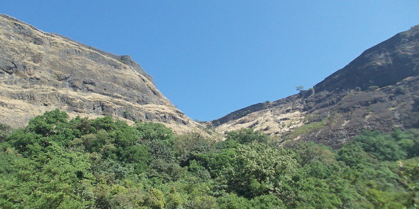 This is an image of the Visapur Fort trek location near Lonavala, surrounded by valleys.