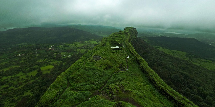 Ballarpur Fort, a historic landmark in Chandrapur, Maharashtra with heritage significance.