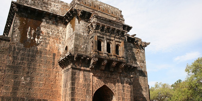 Exteriors of the Panhala Fort showcasing the weathered rocks due to the passage of time.