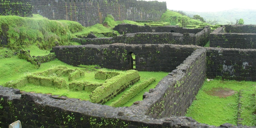 Karmala Fort offers historical charm in Maharashtra's scenic Deccan plateau.