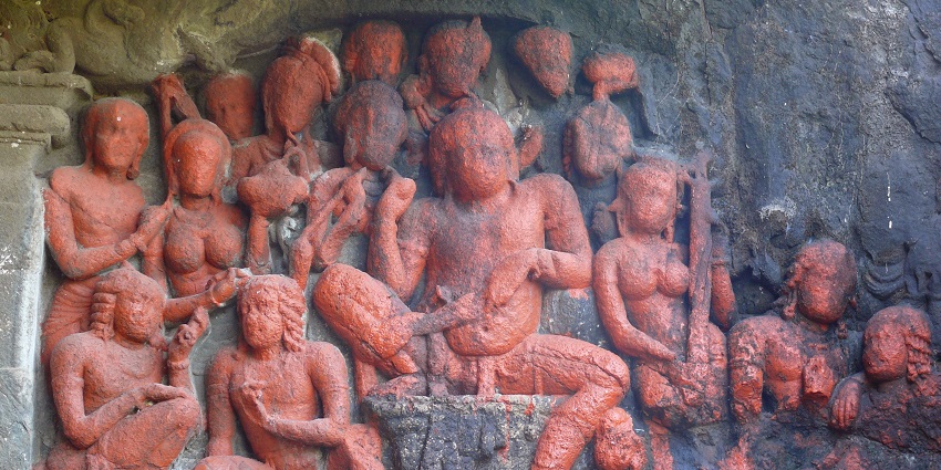 Image of the ancient sculptures engraved on the walls of the best Cave in Maharashtra.