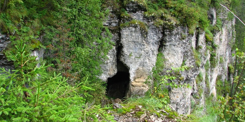 The landscape surrounded with caves, inviting nature lovers and history at the Rajpuri Caves.