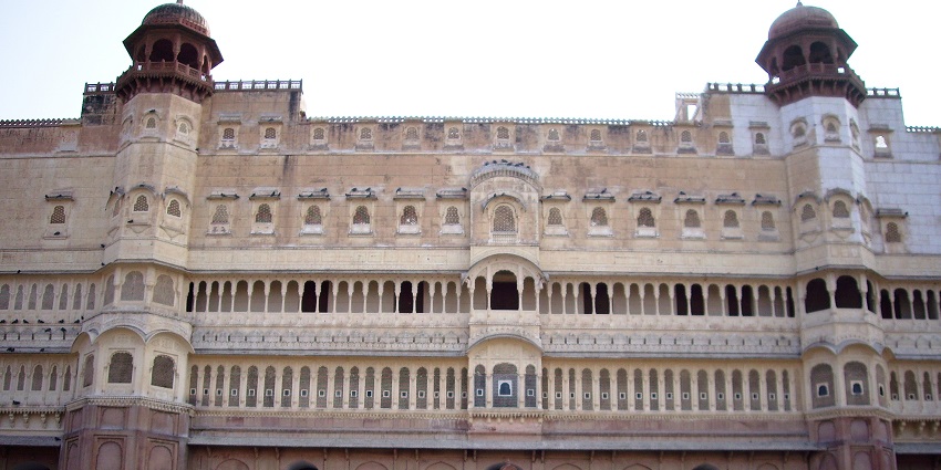 Intricate architecture of the Junagadh museum, one of the most famous Bikaner museums
