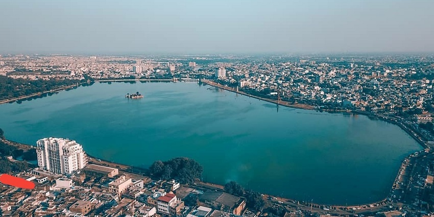 Kota Biological Park is located in the heart of Kota and is a popular landmark.