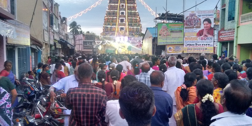Pampura Nathar Temple is located in Thirupampuram village, near Kumbakonam, Tamil Nadu.