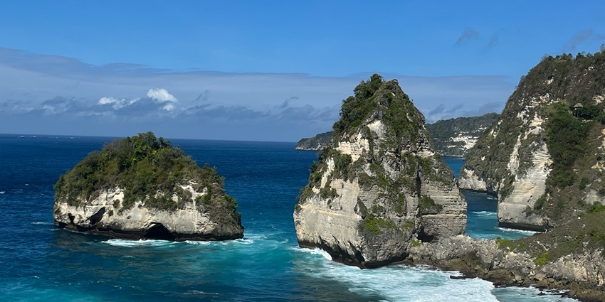 Picturesque view of Nusa Penida Island’s location southeast of Bali