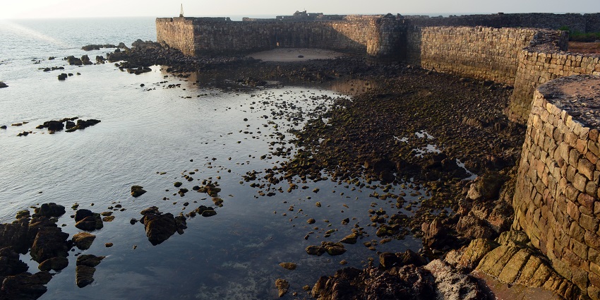 The fascinating Suvarnadurg Fort is located in the sea about a quarter of a mile off the coast from Harnai port.