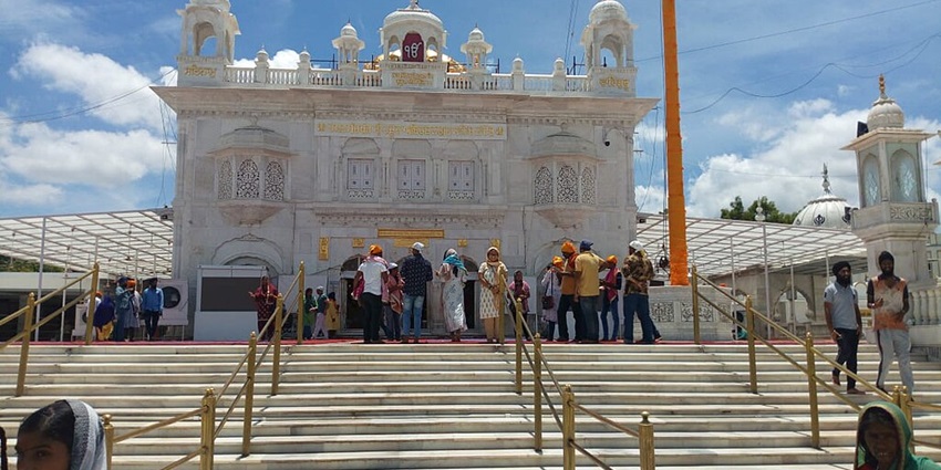 Nandgiri Fort is located near Nandgiri village, Nanded district, Maharashtra.