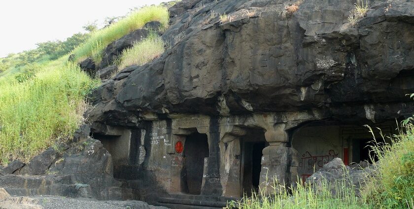 The huge rocky entrance of the famous Lonad Caves is located in Maharashtra.