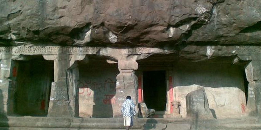 Snapshot of the beautiful Lonad cave front entrance, places to visit in kalyan