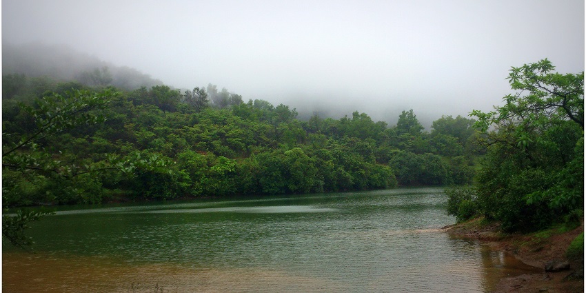 Bhushi Dam, is among the best places to visit in Lonavala with scenic spots in monsoon