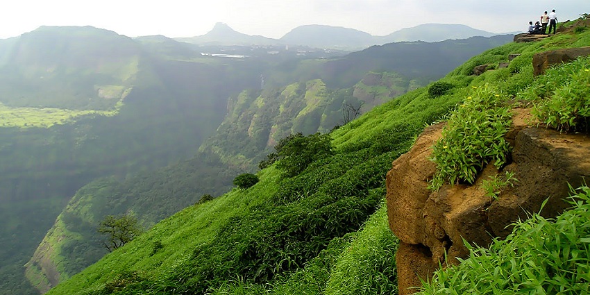 A scenic picture of Lonavala, one of the best places to visit near Hinjewadi.