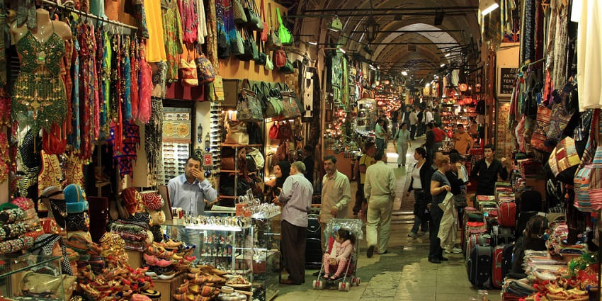 Lonavala Bazaar, a top spot for shopping in Lonavala located near the Bhushi Dam