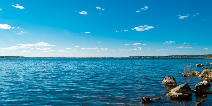 View of a lakeside in Lonavala, a popular destination near Wet N Joy Water Park Lonavala.