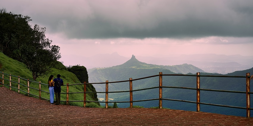 A glimpse of the scenic Louisa Point, one of the top places to visit in Matheran in May.